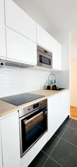 New & Serene 1-Bedroom Apart Near #Ladefenseparis #Parking&Fibre Suresnes Kültér fotó