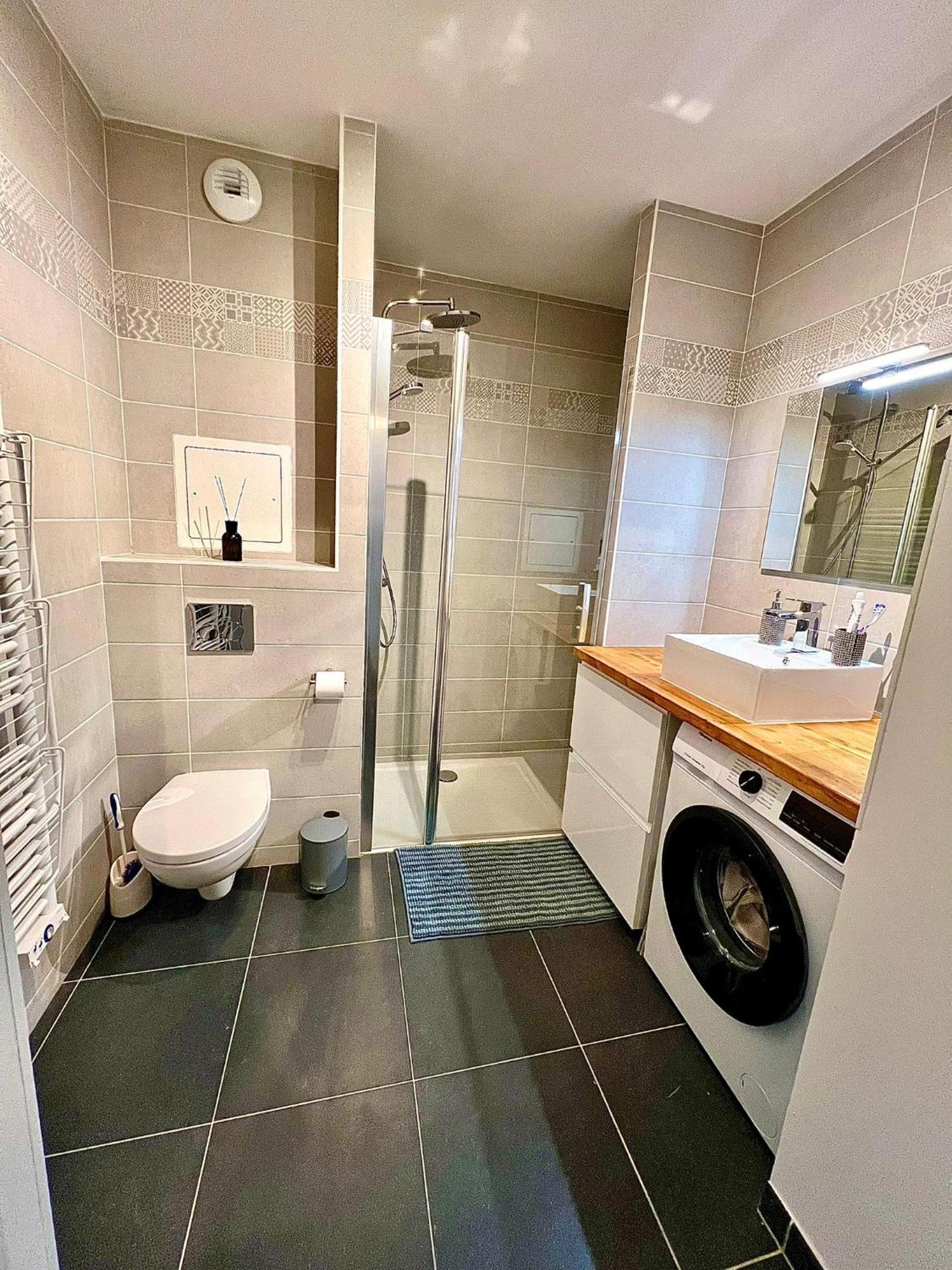 New & Serene 1-Bedroom Apart Near #Ladefenseparis #Parking&Fibre Suresnes Kültér fotó