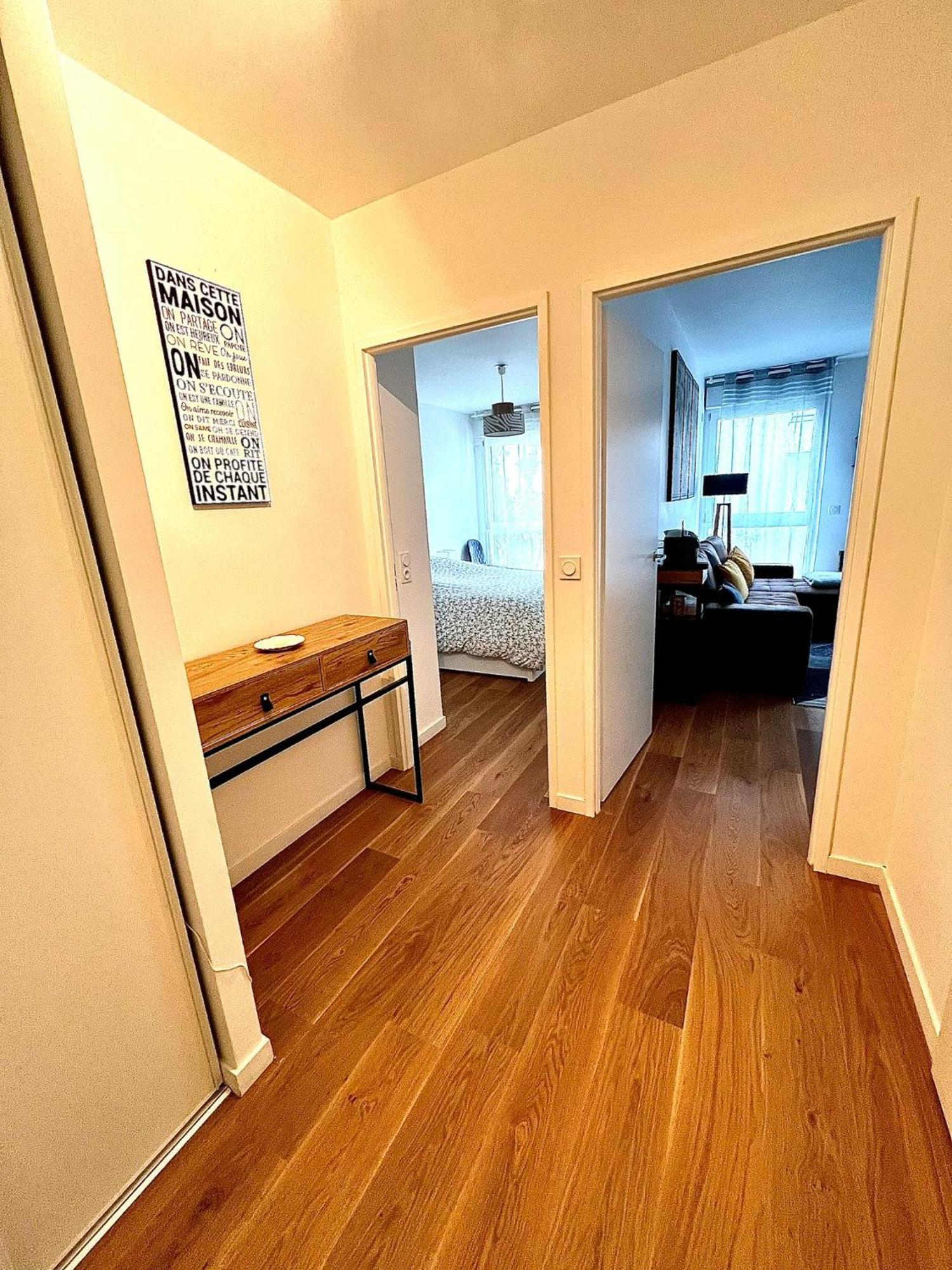New & Serene 1-Bedroom Apart Near #Ladefenseparis #Parking&Fibre Suresnes Kültér fotó