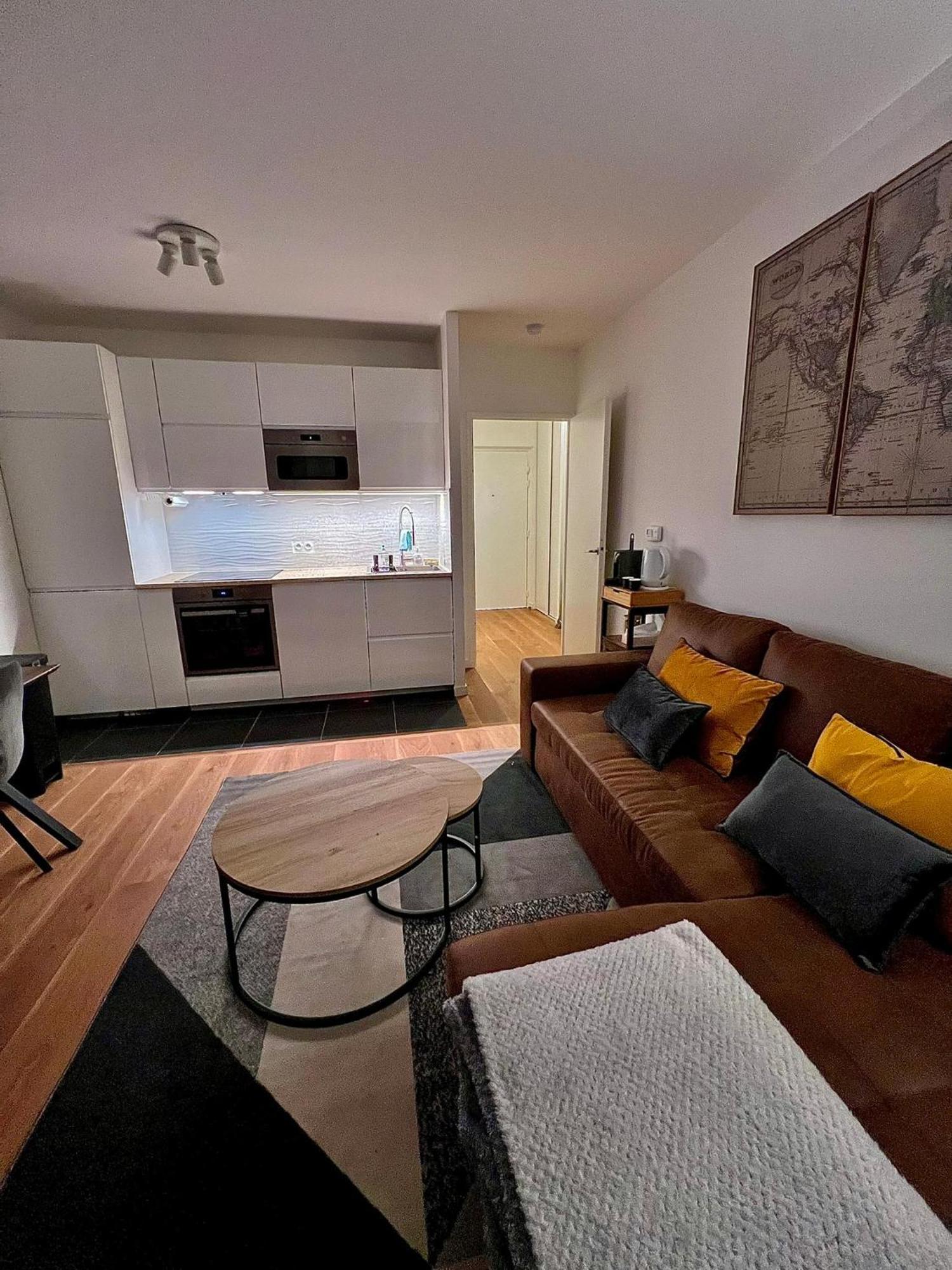 New & Serene 1-Bedroom Apart Near #Ladefenseparis #Parking&Fibre Suresnes Kültér fotó